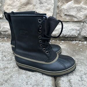 Sorel Black and Grey 1964 Ltr
